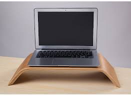 Giá đỡ Macbook bằng gỗ